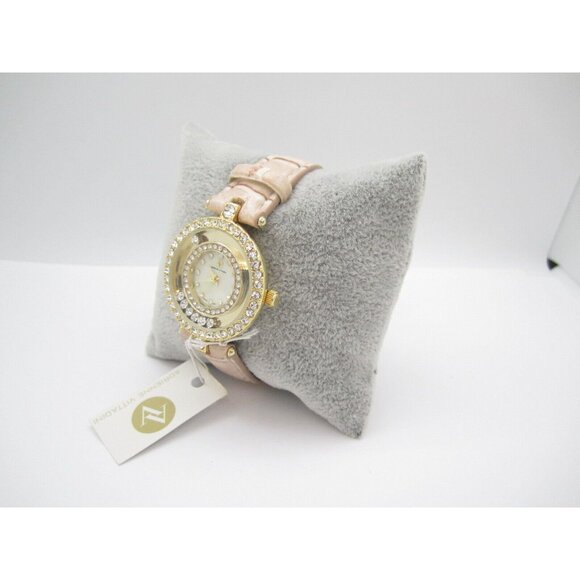 Elegant Gold and Pink Watch - Picture 4 of 8